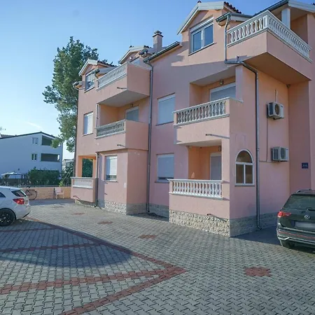 Appartement Sunshine Holiday Srima *